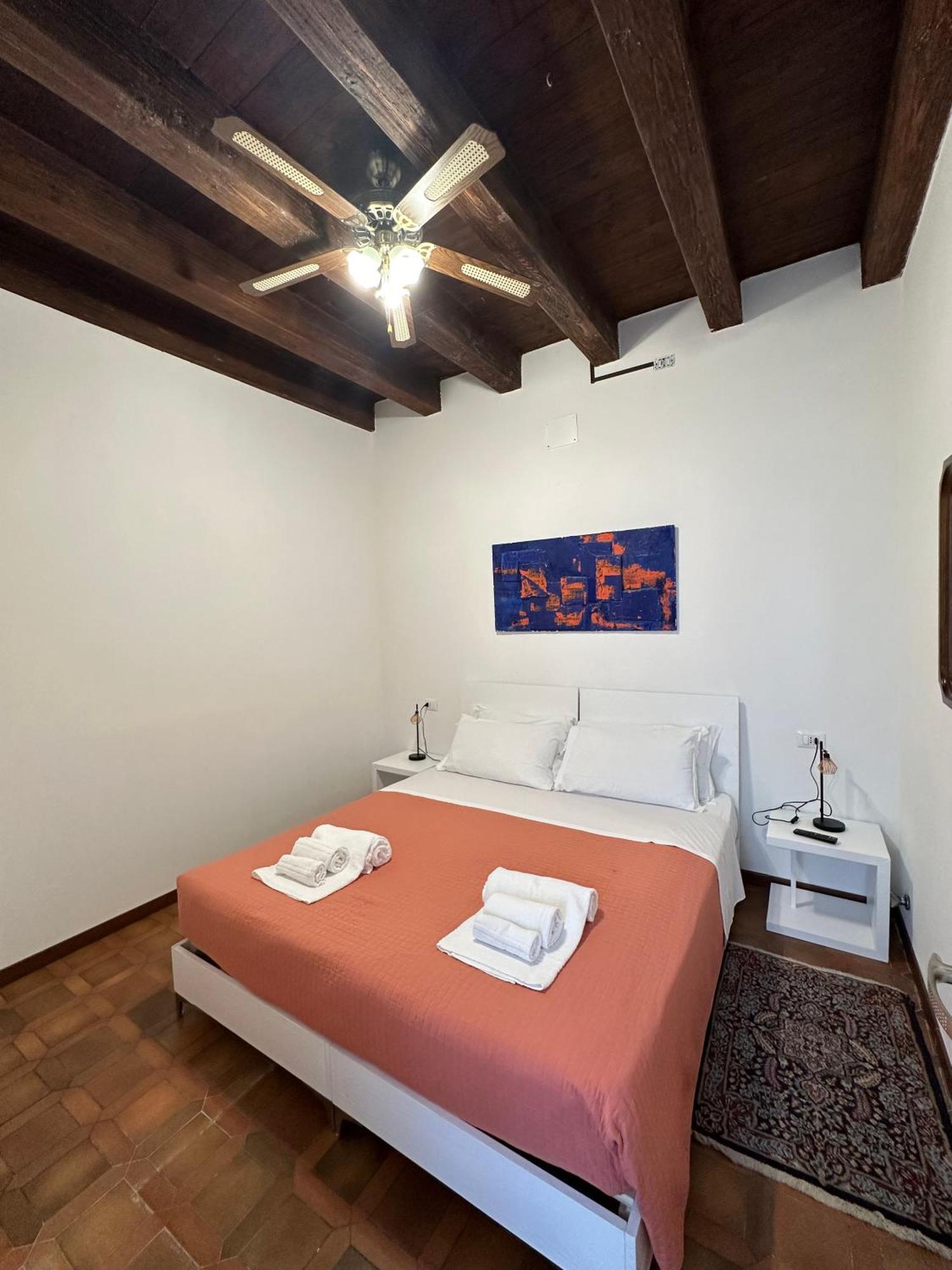 Marinesca Room Верона Экстерьер фото